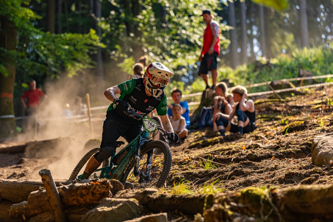 Enduro-Rennen im Juni werden zu Hitzeschlachten